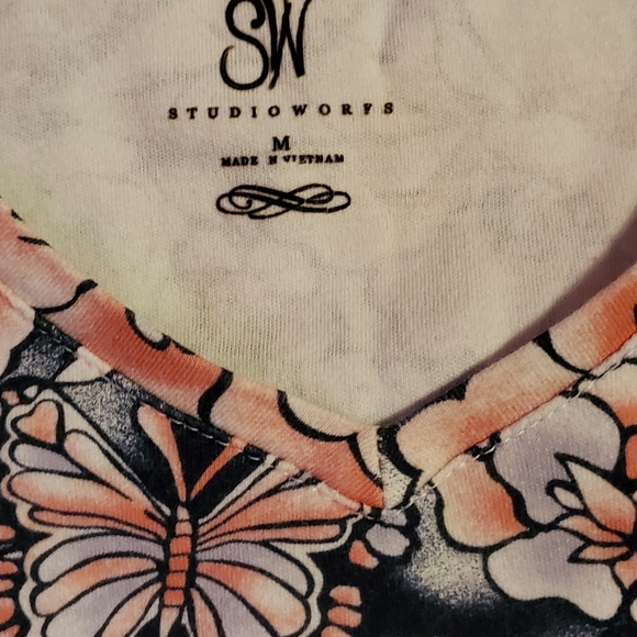 Blouse - Picture 3 of 3